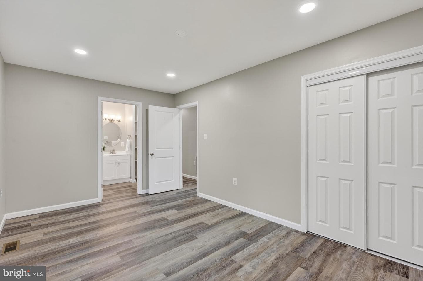 638 Apple Orchard Drive photo 26