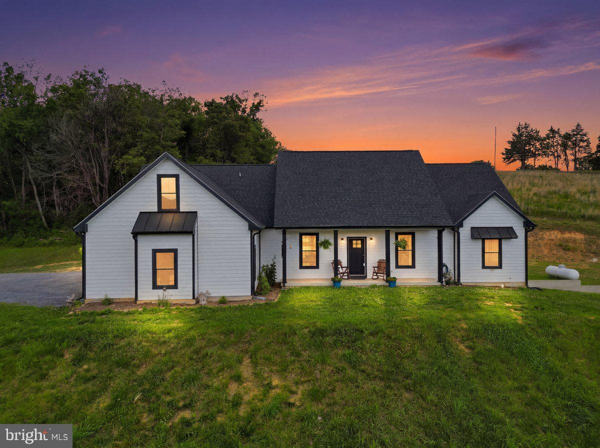 412 Cedar Hill Lane, Bentonville