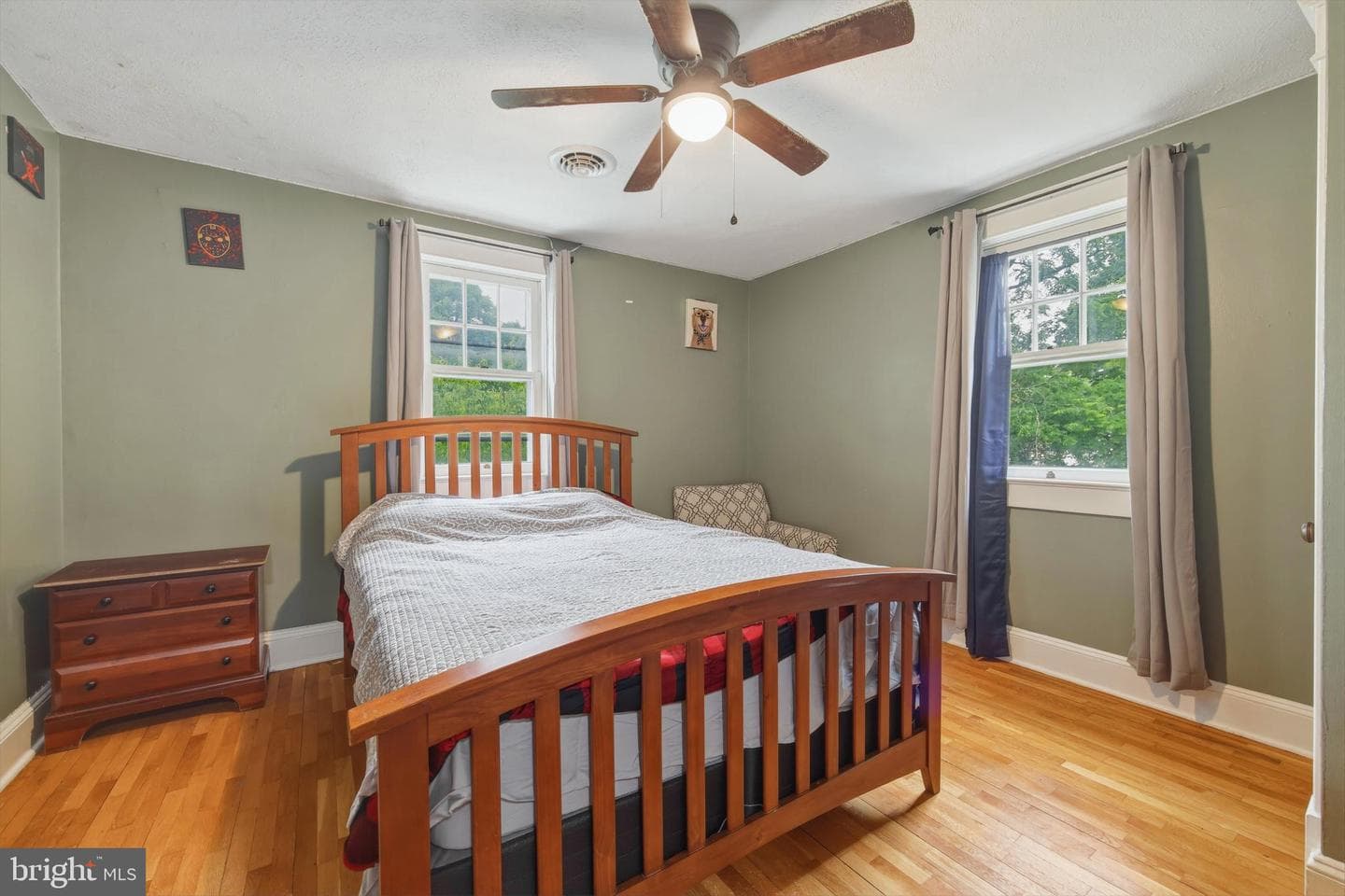 204 Grand Avenue photo 17