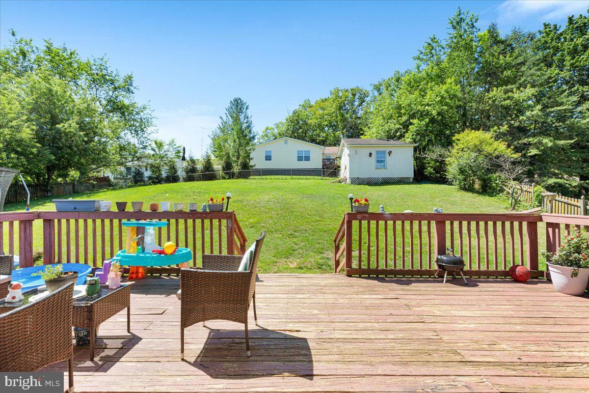 1475 Markham Street photo 27