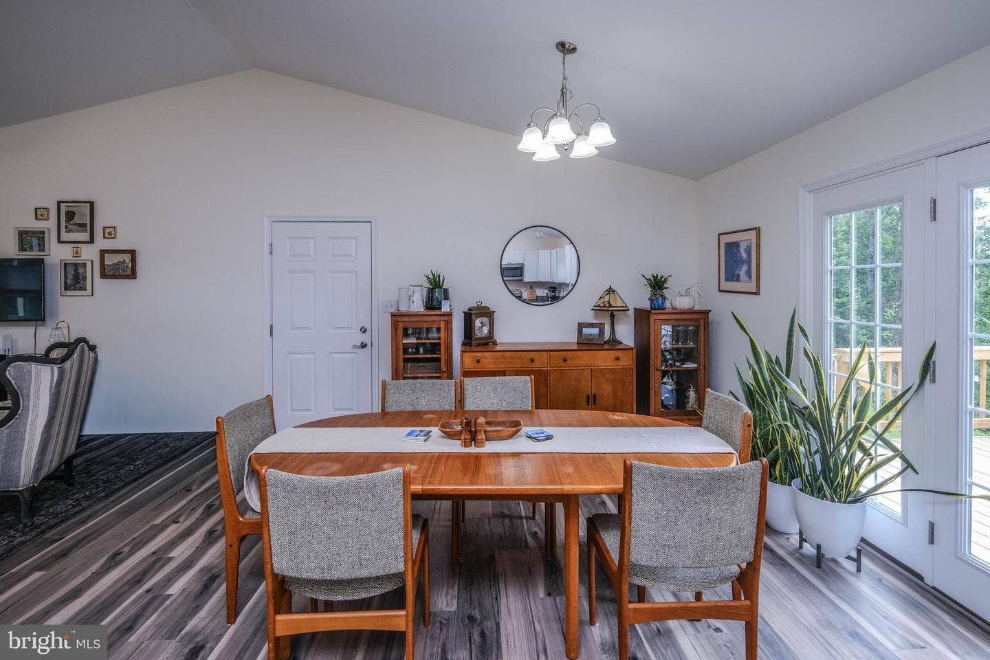 1099 High Top Road photo 12