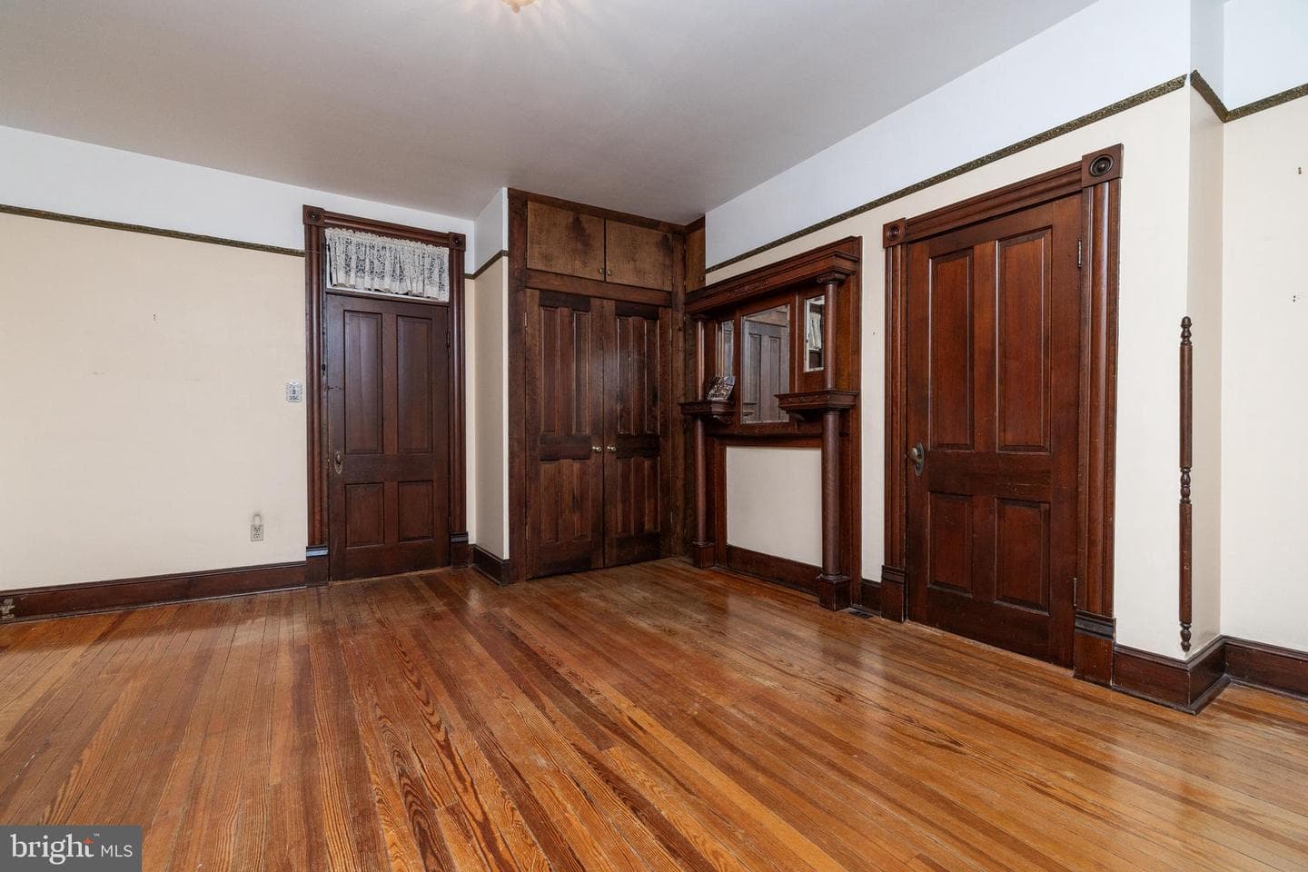 413 Grand Avenue photo 37