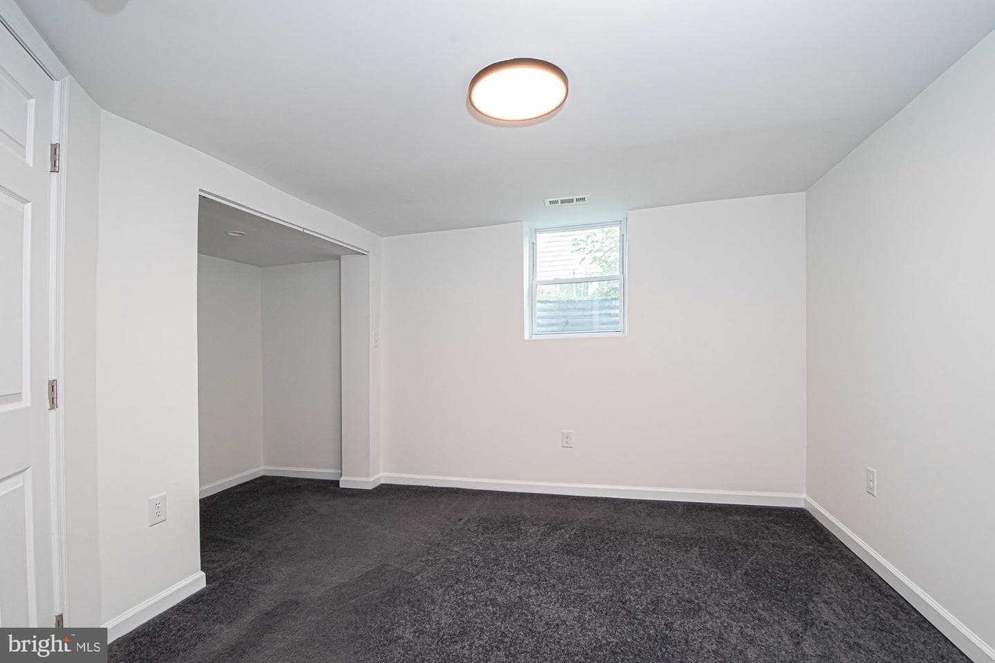 646 Belair Avenue photo 19