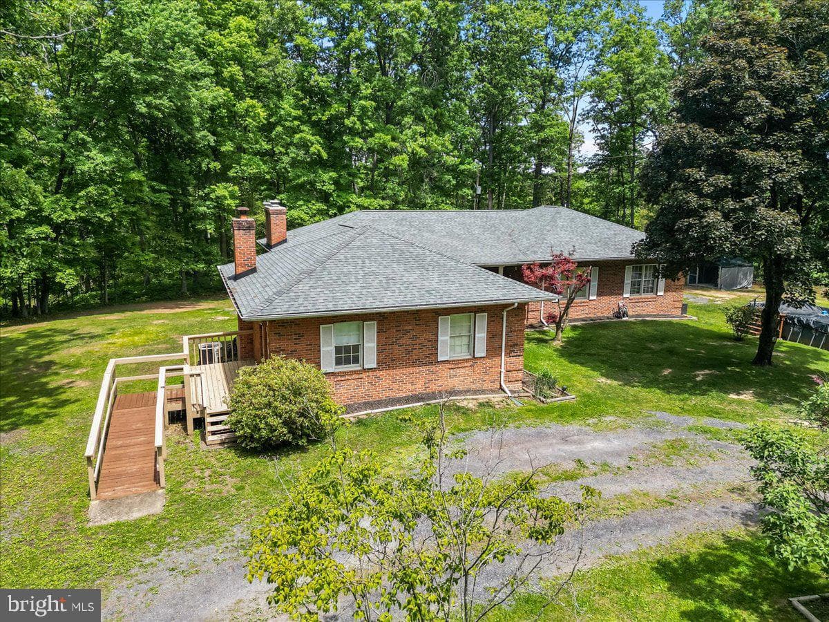 298 Mcdaniel Lane photo 4