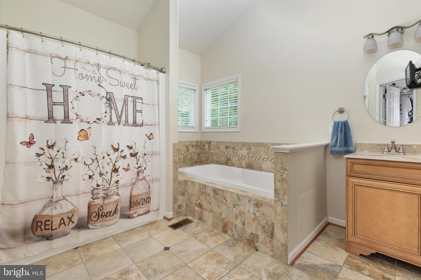 228 Mercys Drive photo 21