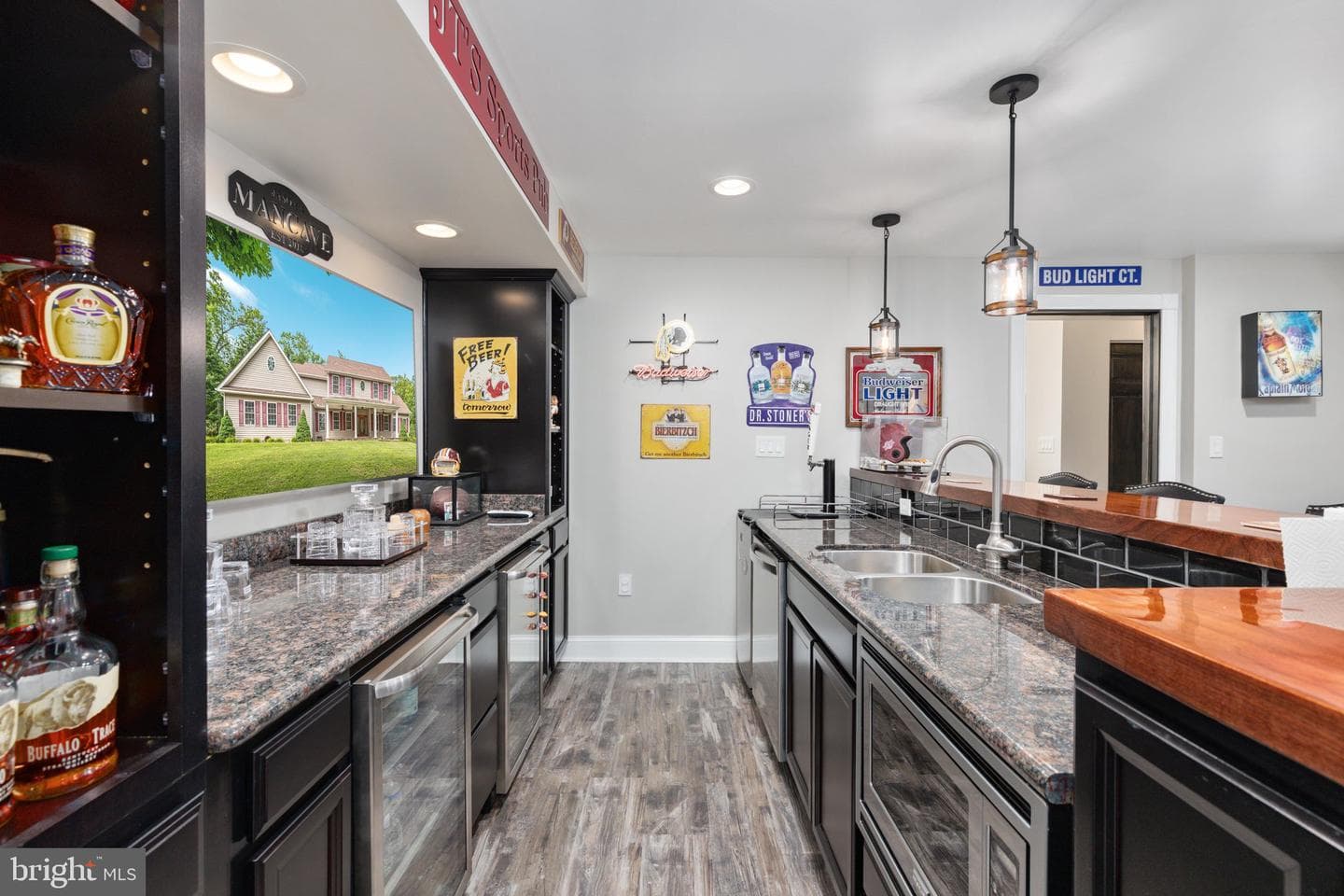 228 Mercys Drive photo 40