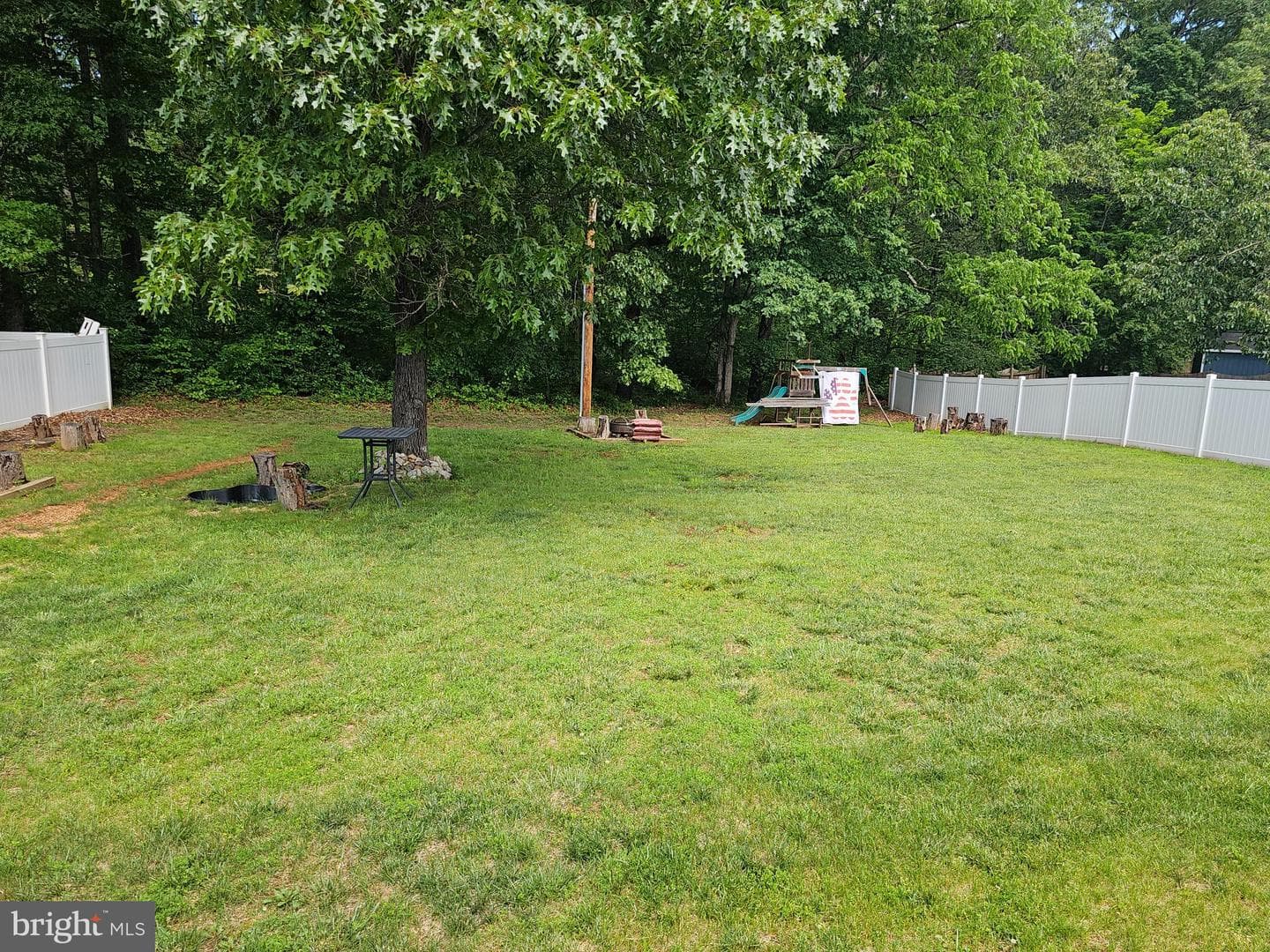 1140 Happy Ridge Drive photo 14
