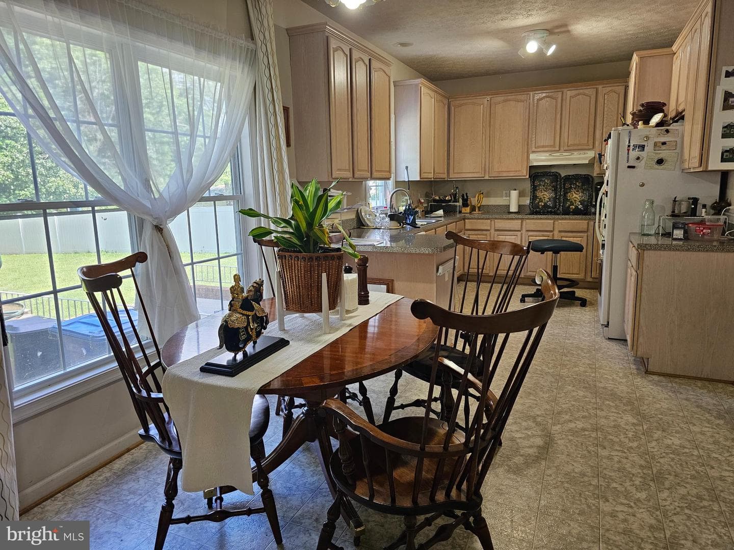 1140 Happy Ridge Drive photo 6