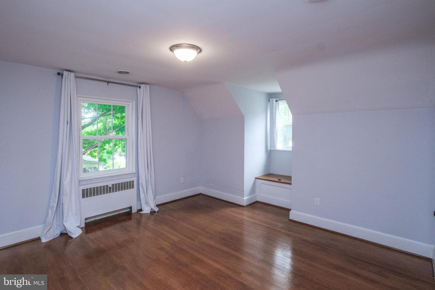 208 Salem Avenue photo 40