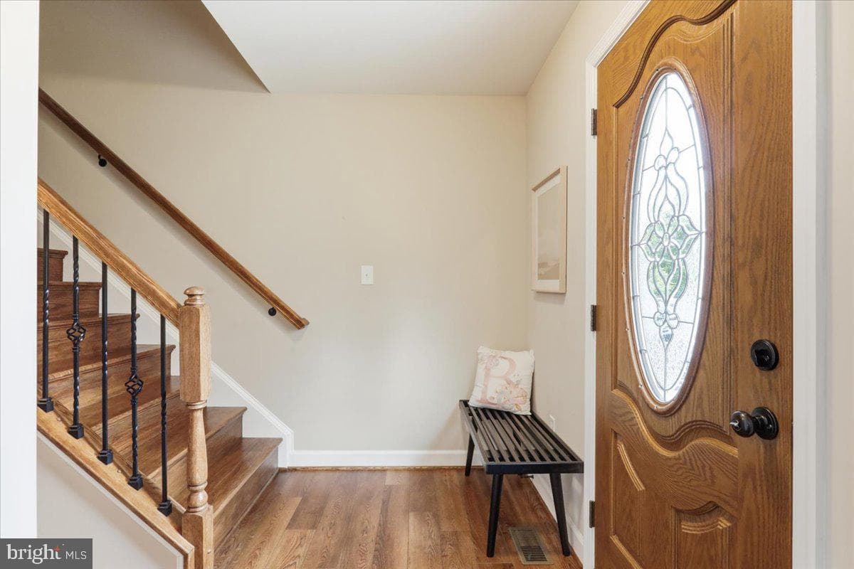 524 Lower Valley Road photo 5