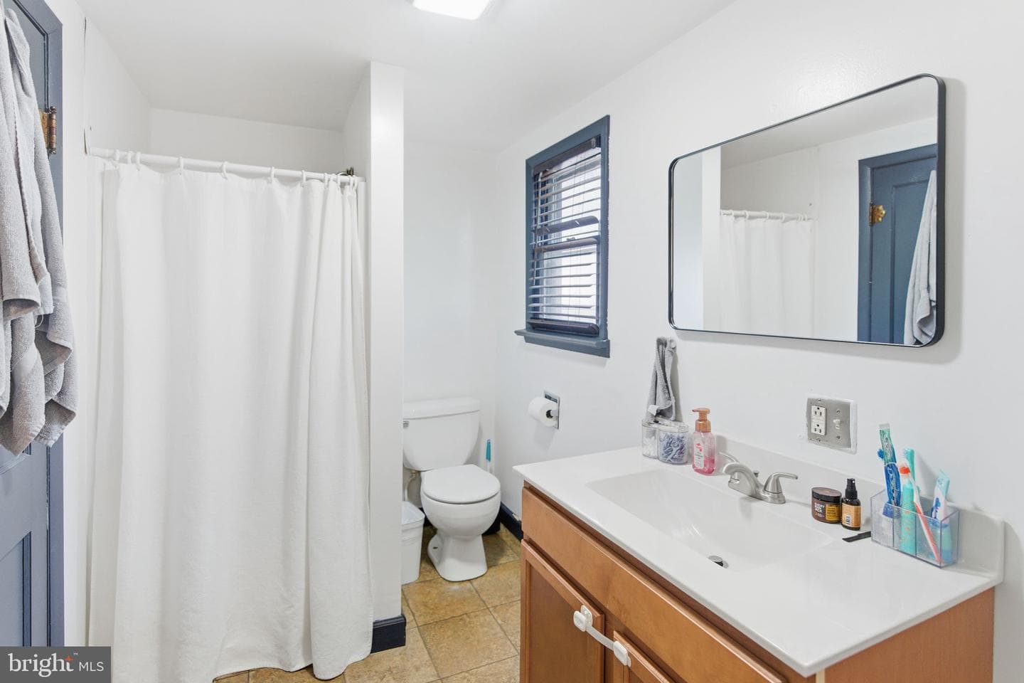 304 Bowers Street photo 20