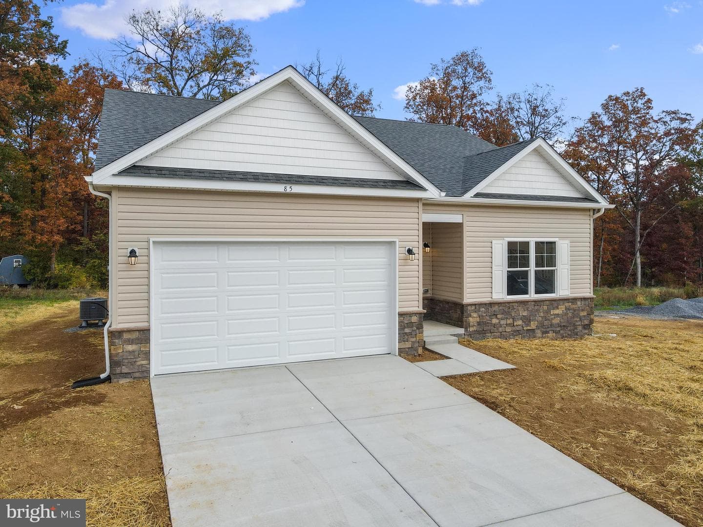 223 Larimar Lane photo 4