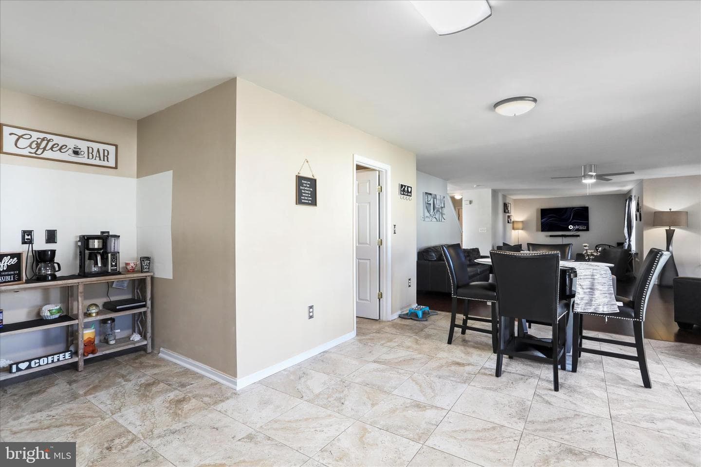 105 Chardin Court photo 17