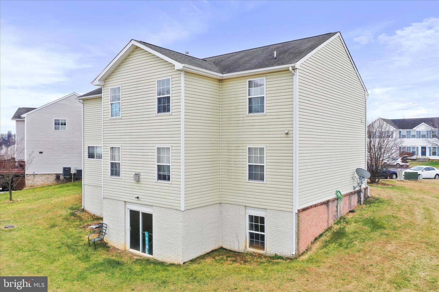 105 Chardin Court photo 42