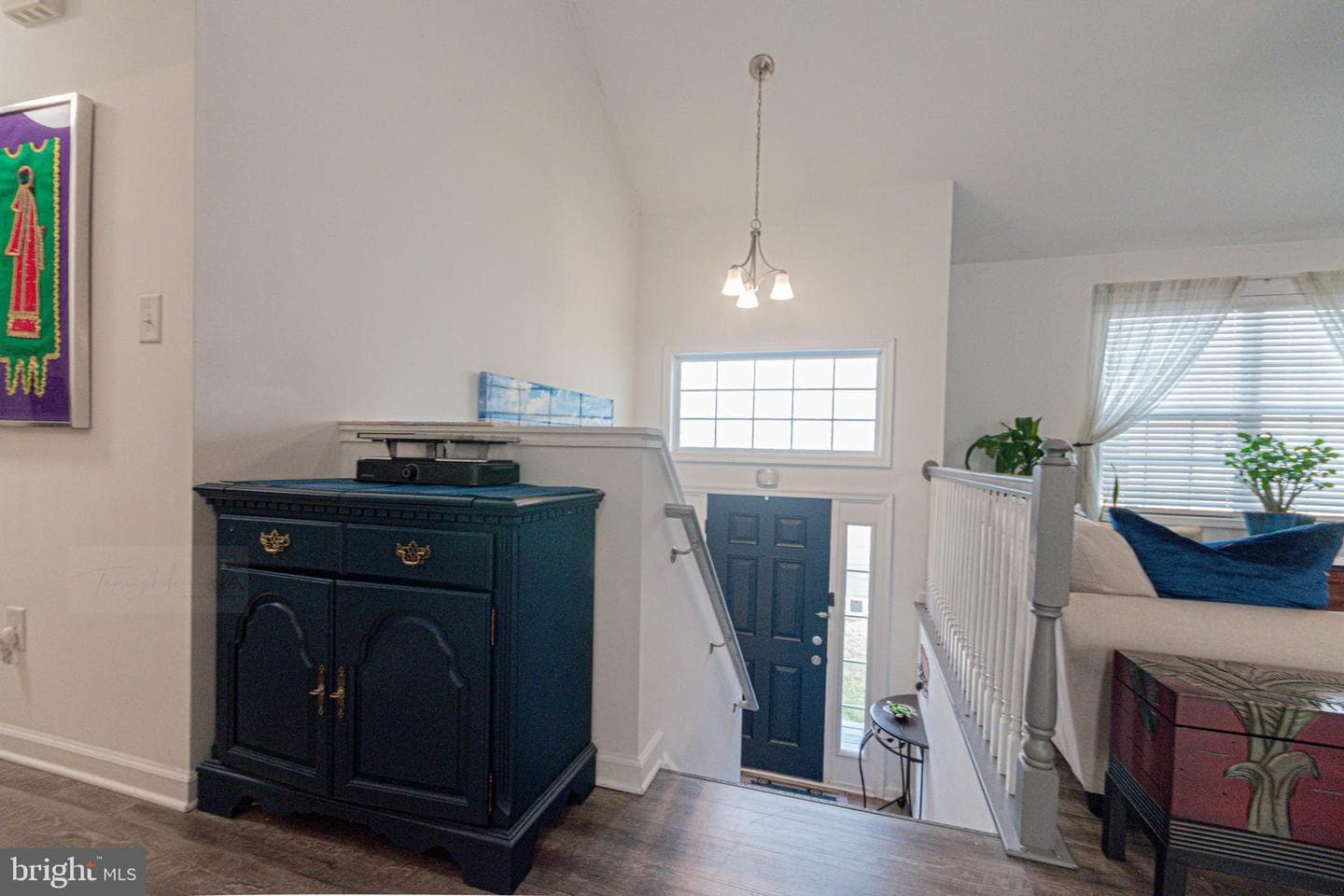 285 Wren Street N photo 28