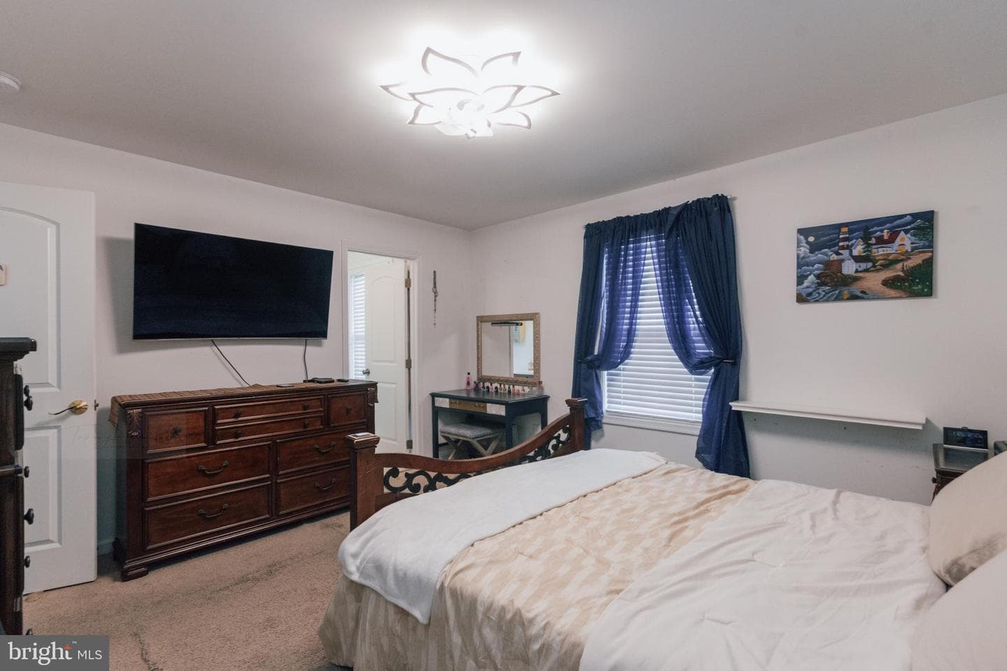 285 Wren Street N photo 31