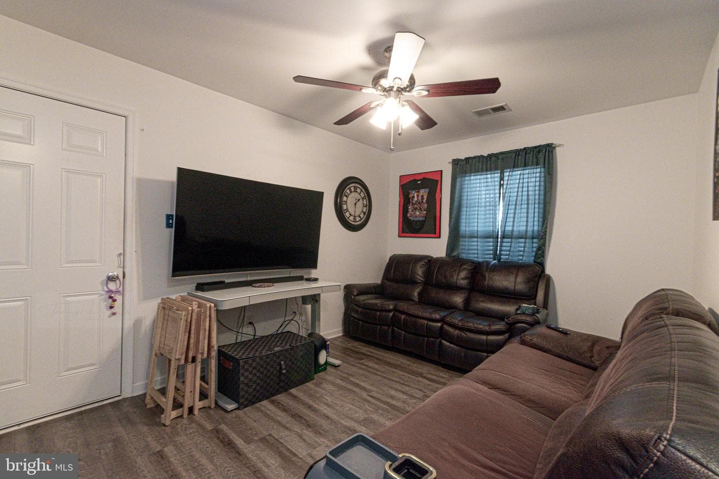 285 Wren Street N photo 44