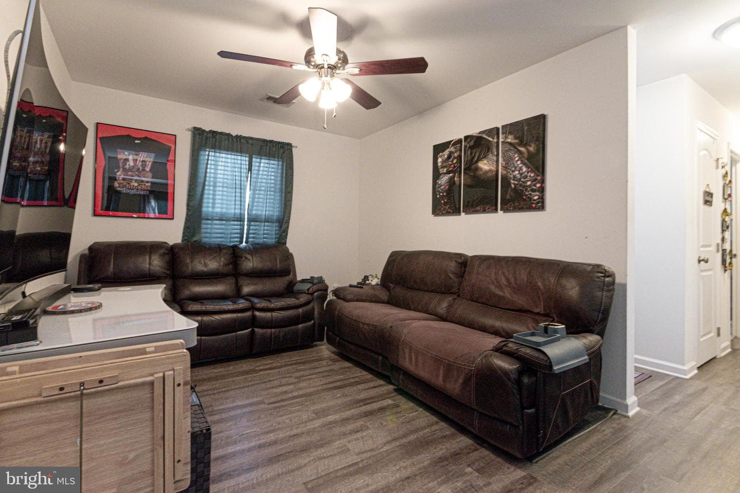 285 Wren Street N photo 45