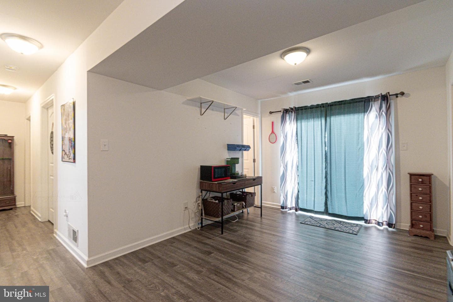 285 Wren Street N photo 48