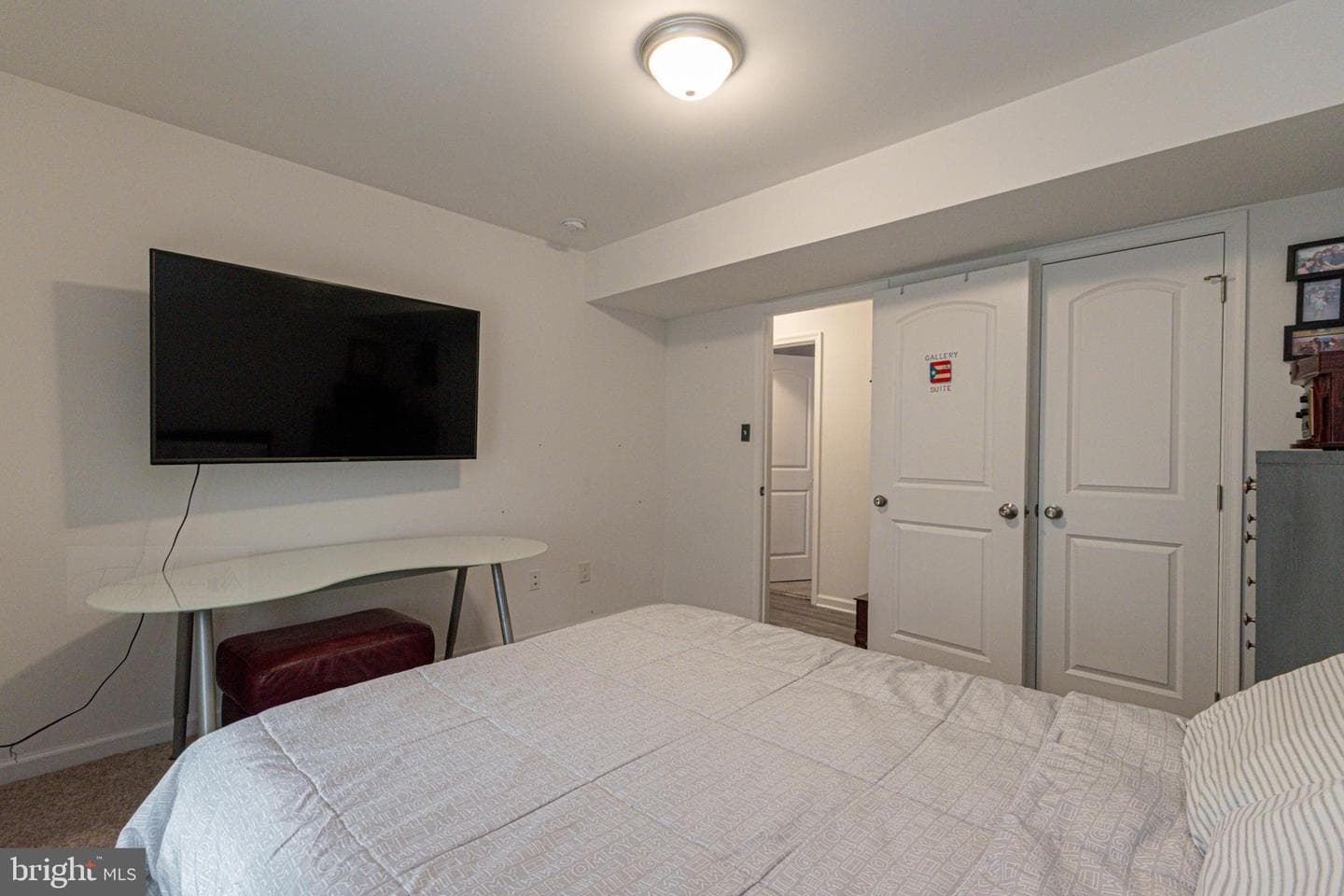 285 Wren Street N photo 54