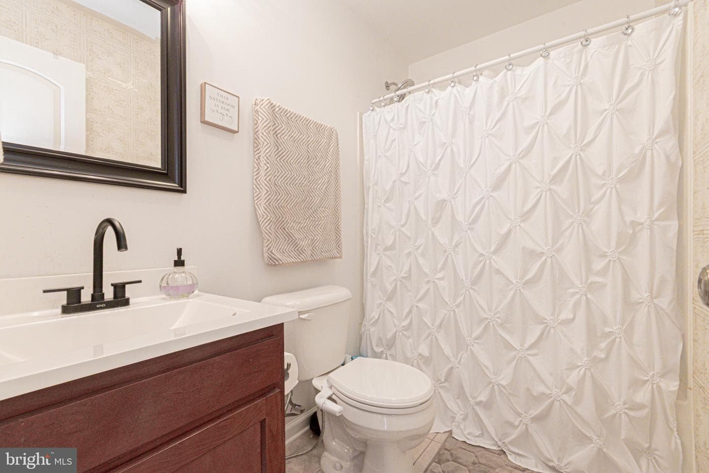 285 Wren Street N photo 56