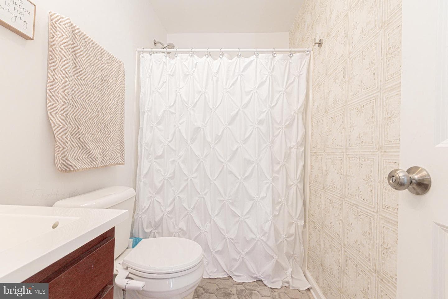 285 Wren Street N photo 57