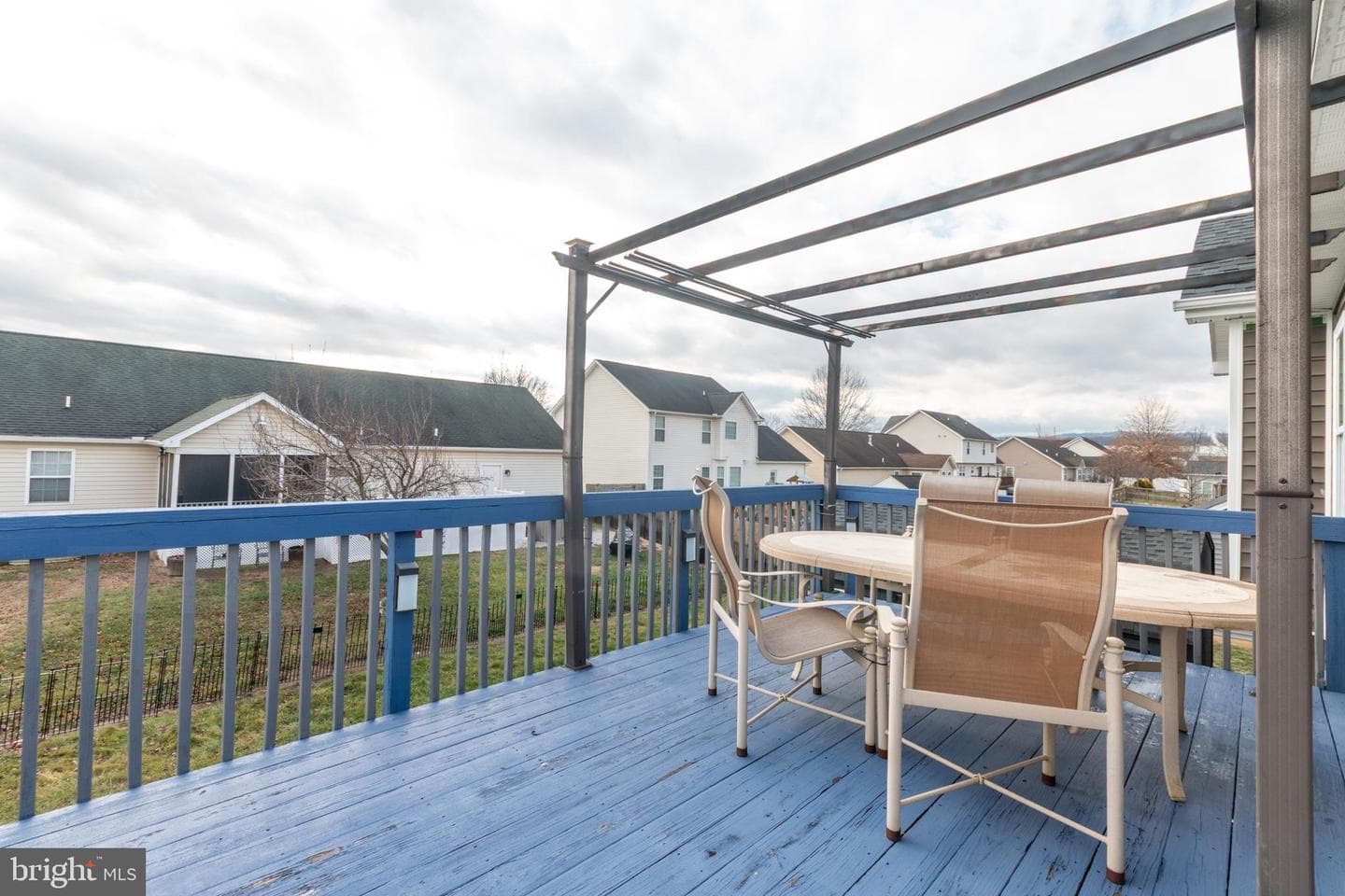 285 Wren Street N photo 60