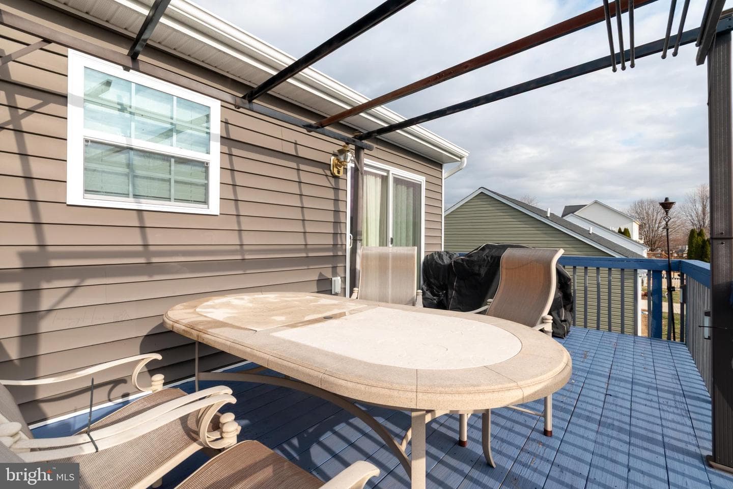 285 Wren Street N photo 62