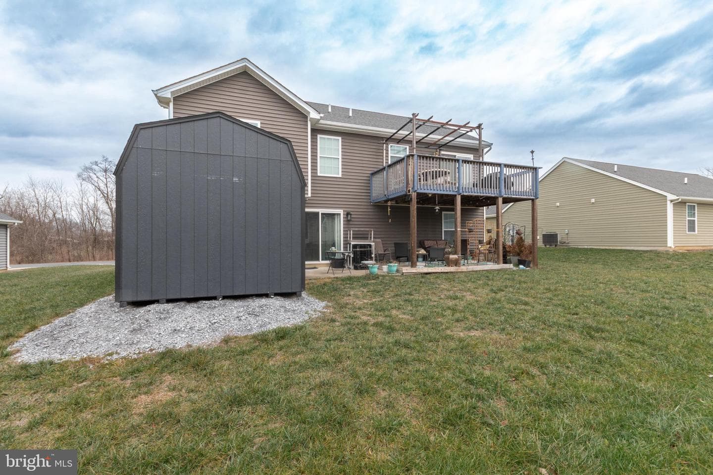 285 Wren Street N photo 66
