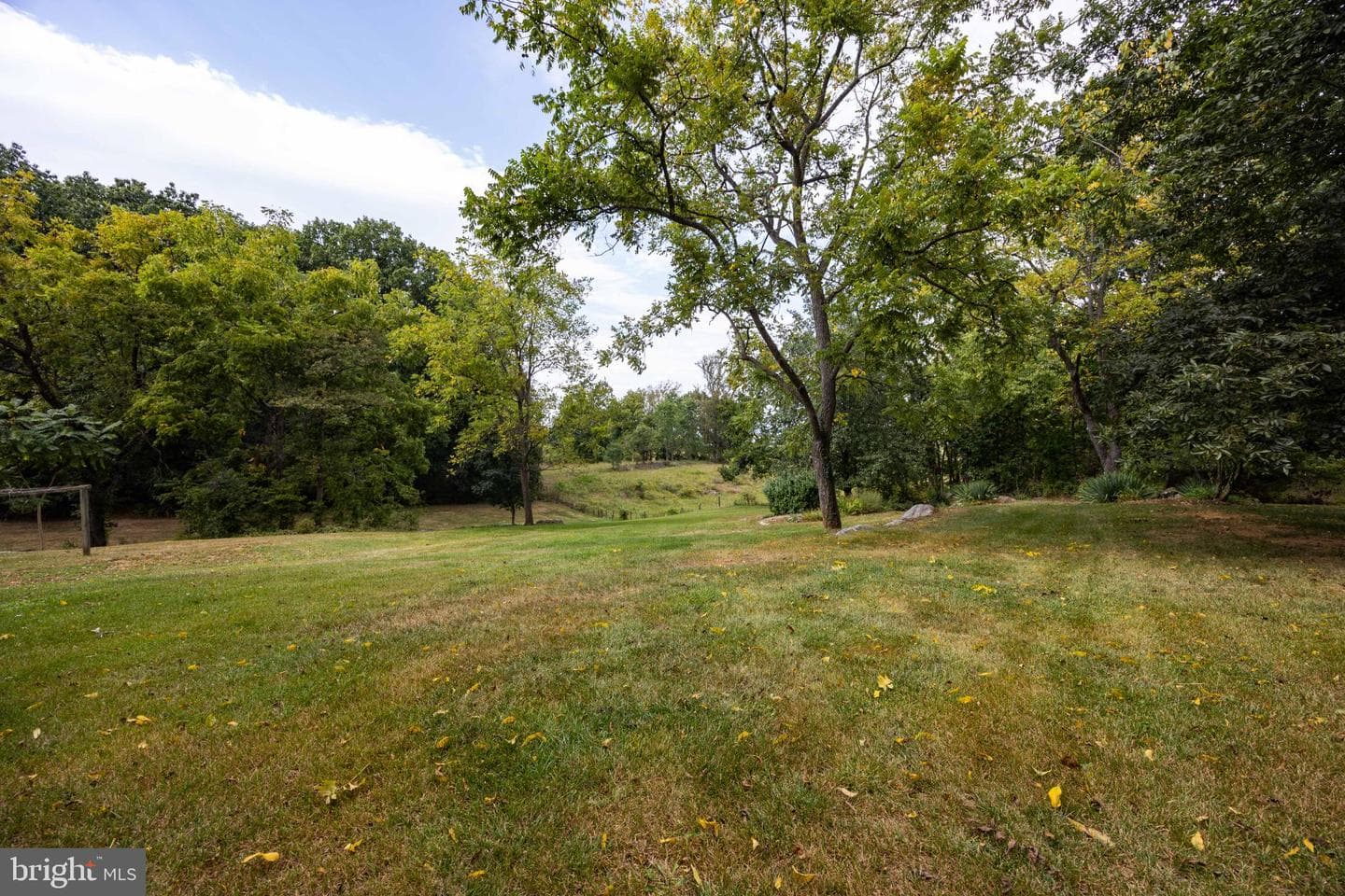 525 Appian Way photo 32