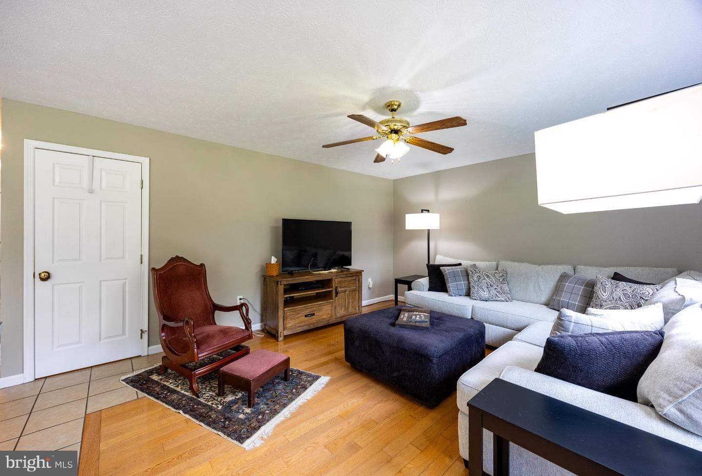 525 Appian Way photo 57