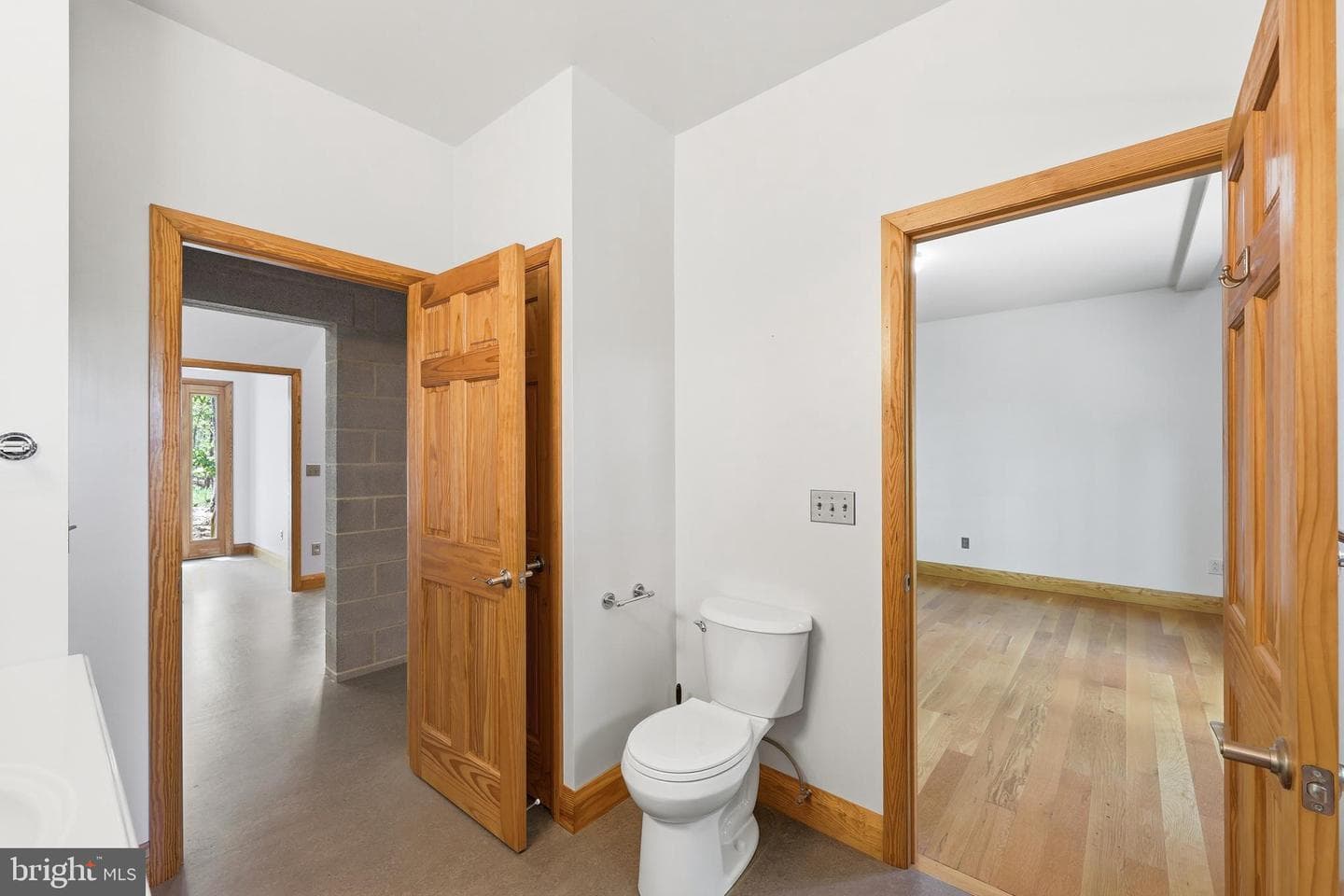 446 Broomgrass Way photo 32