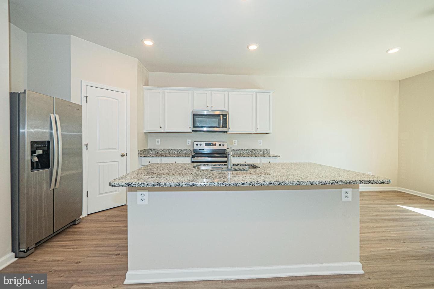 120 Paddington Street photo 3