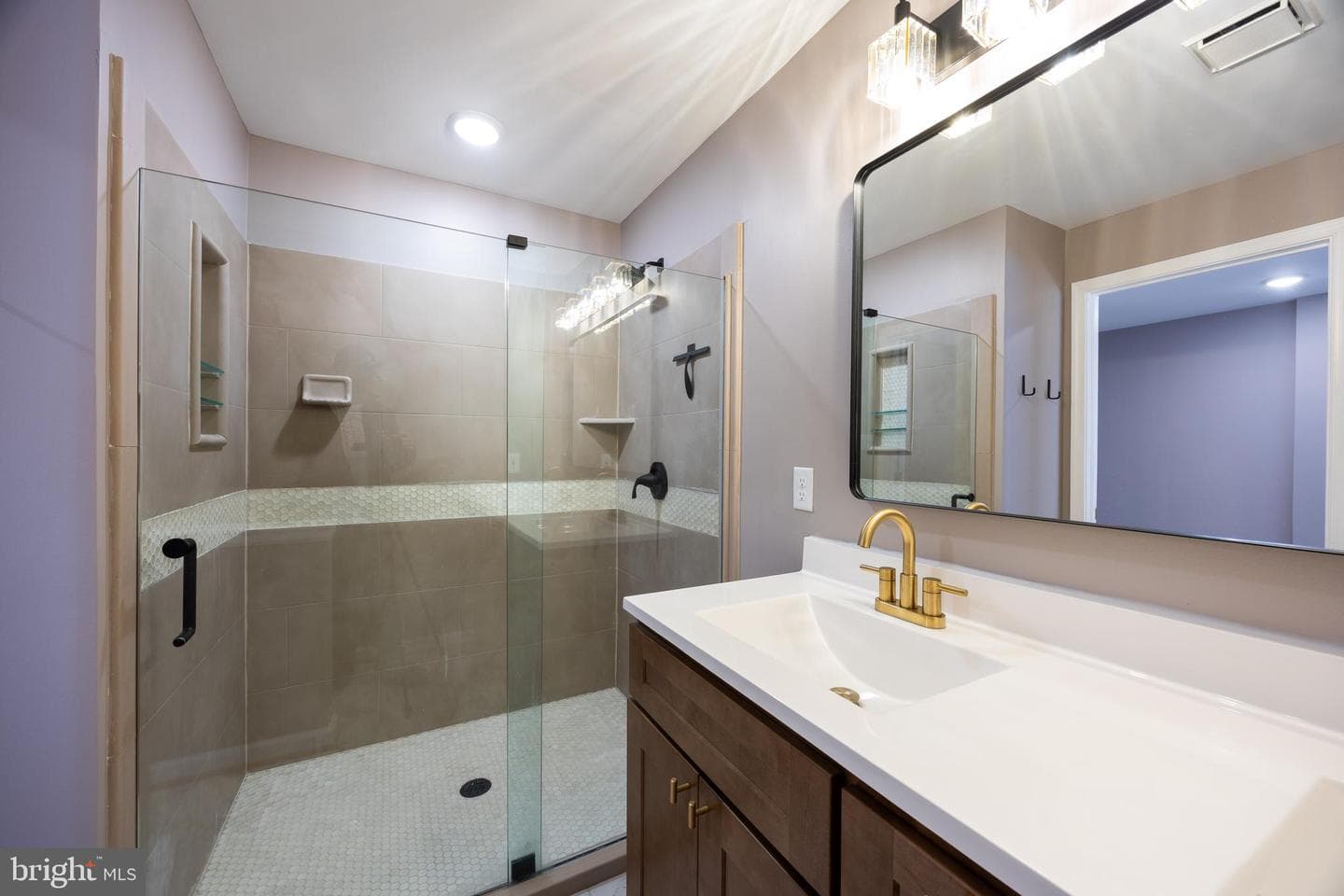 203 N Rosemont Avenue photo 40