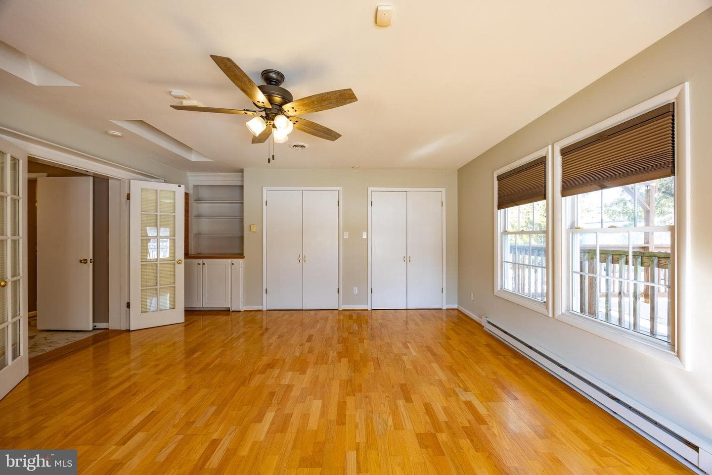 203 N Rosemont Avenue photo 44