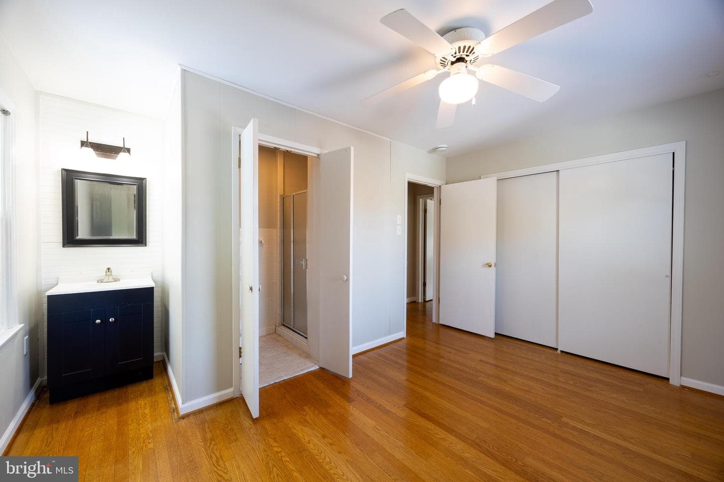 203 N Rosemont Avenue photo 58