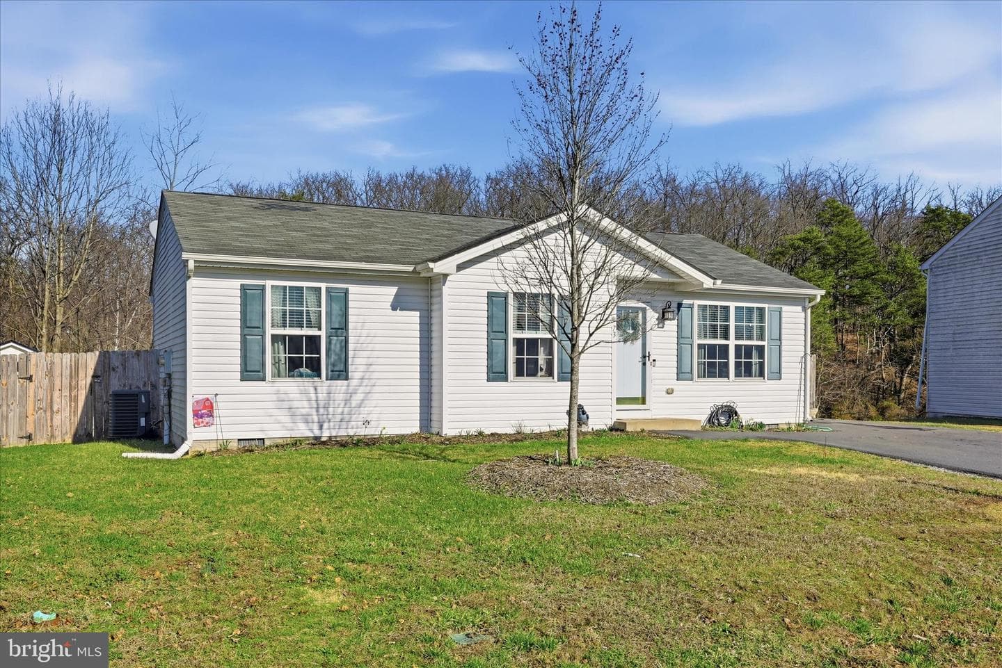 73 Eisenhower Circle photo 38