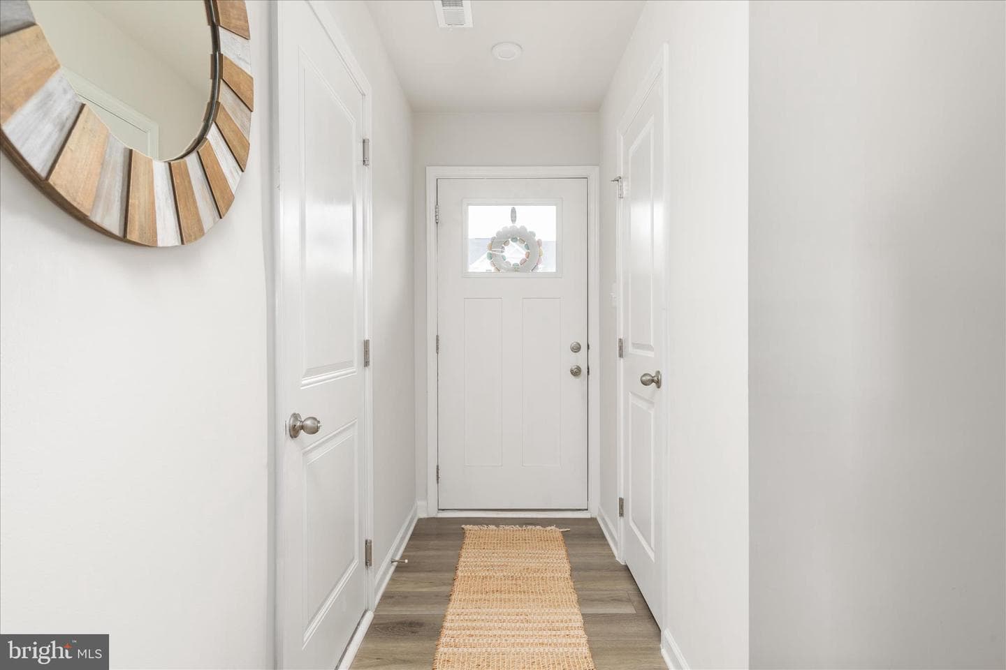 130 Calais Place photo 3