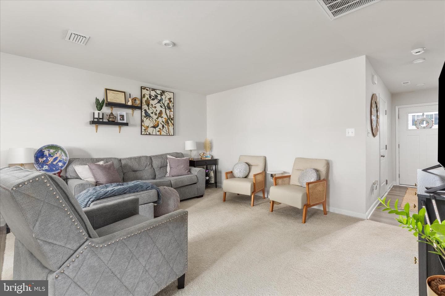 130 Calais Place photo 6