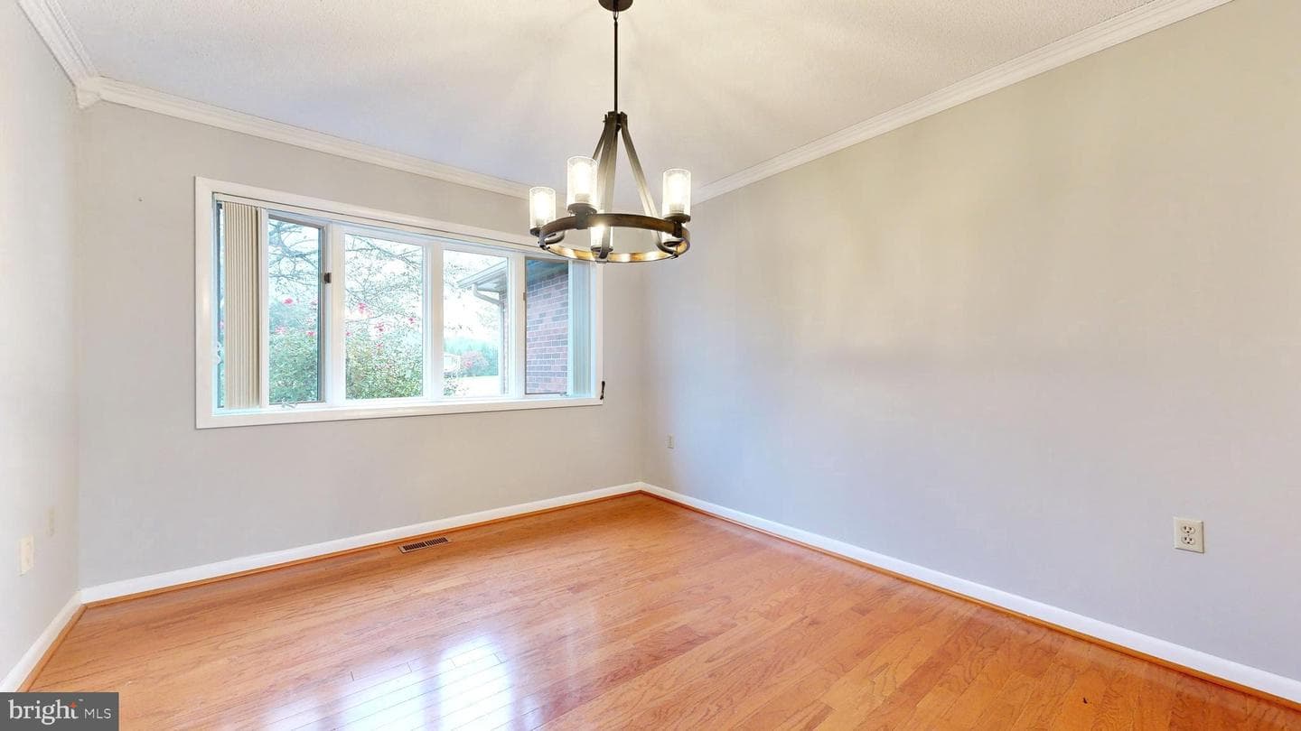 40 Marston Drive photo 13
