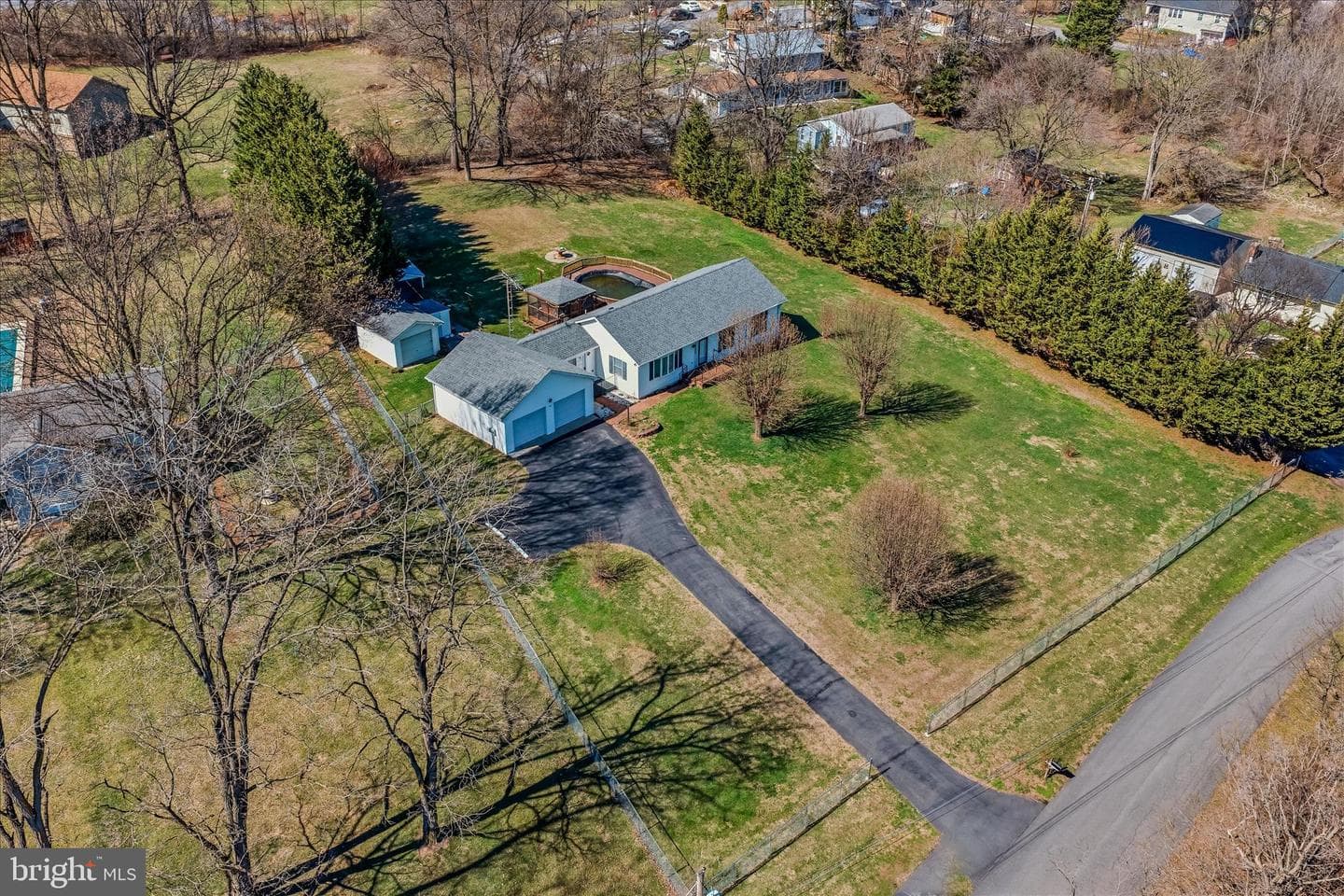 34 Turf Drive S photo 48