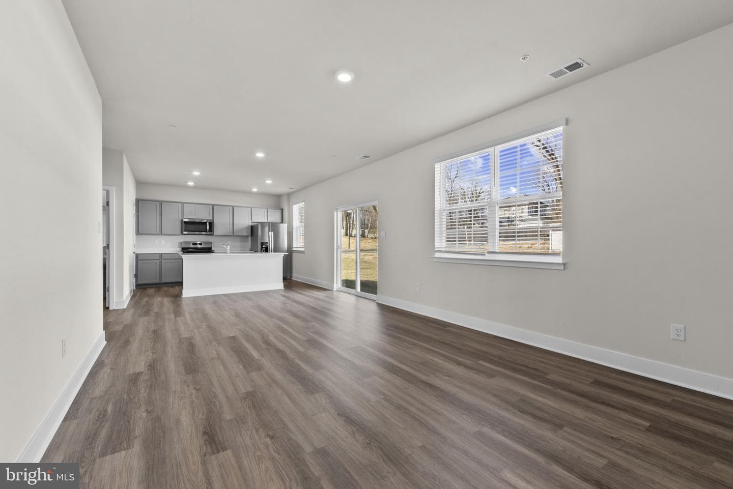 269 Anconas Boulevard photo 5
