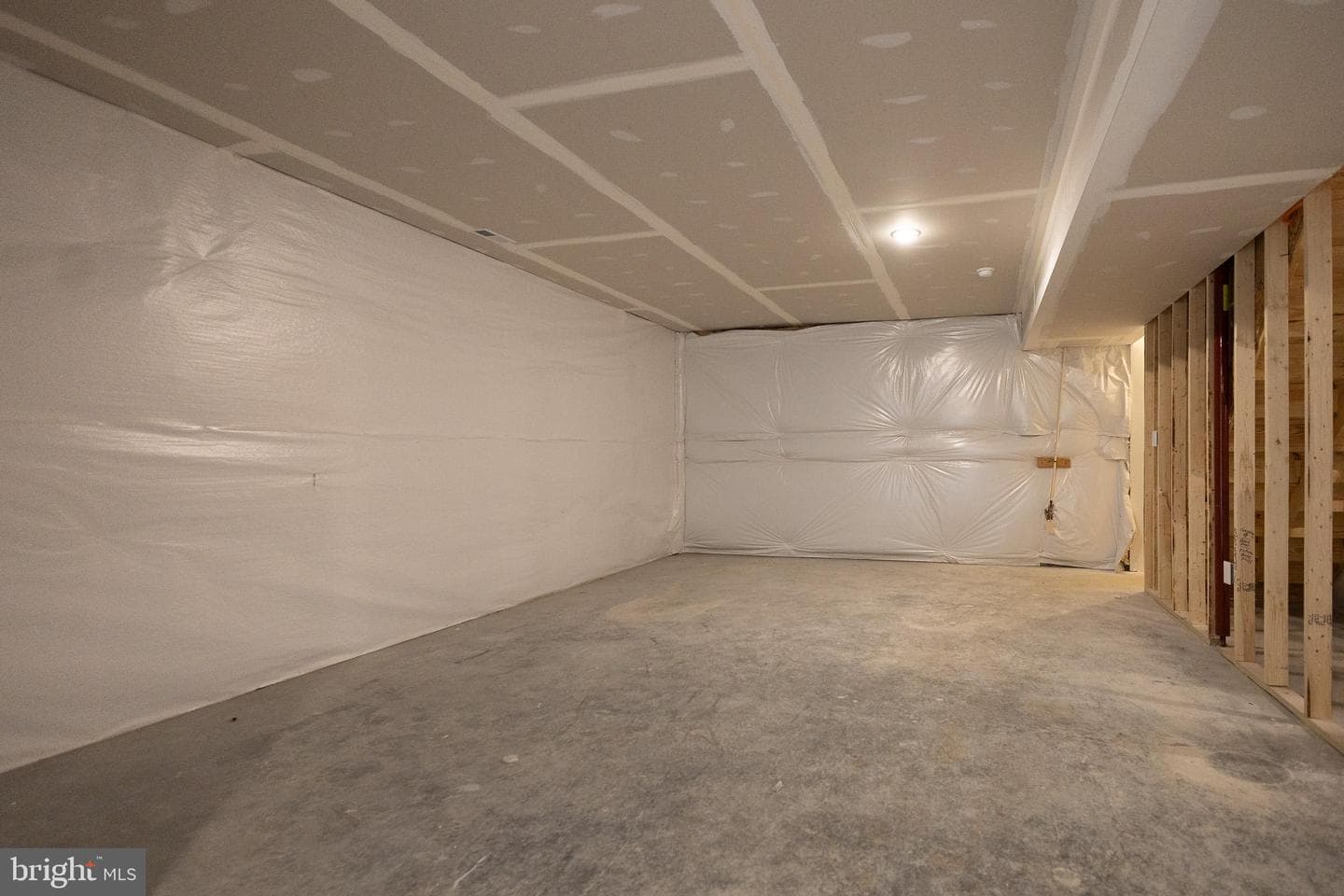 94 Nyquist Way photo 32