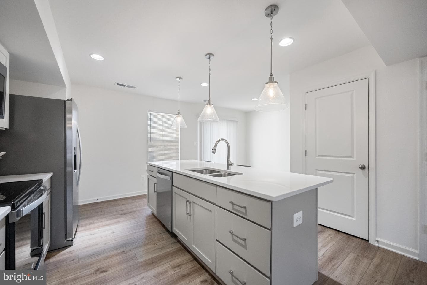 12 Pitch Pine Court photo 5
