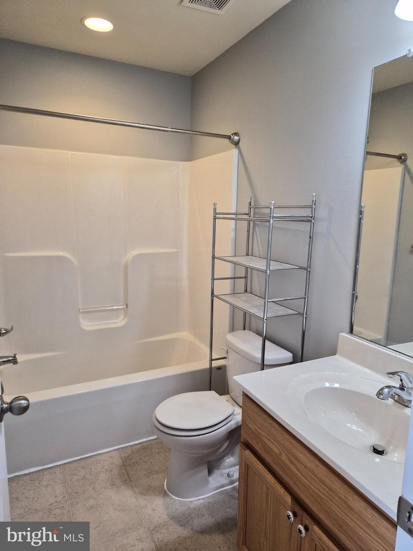 153 Kensington Terrace photo 19