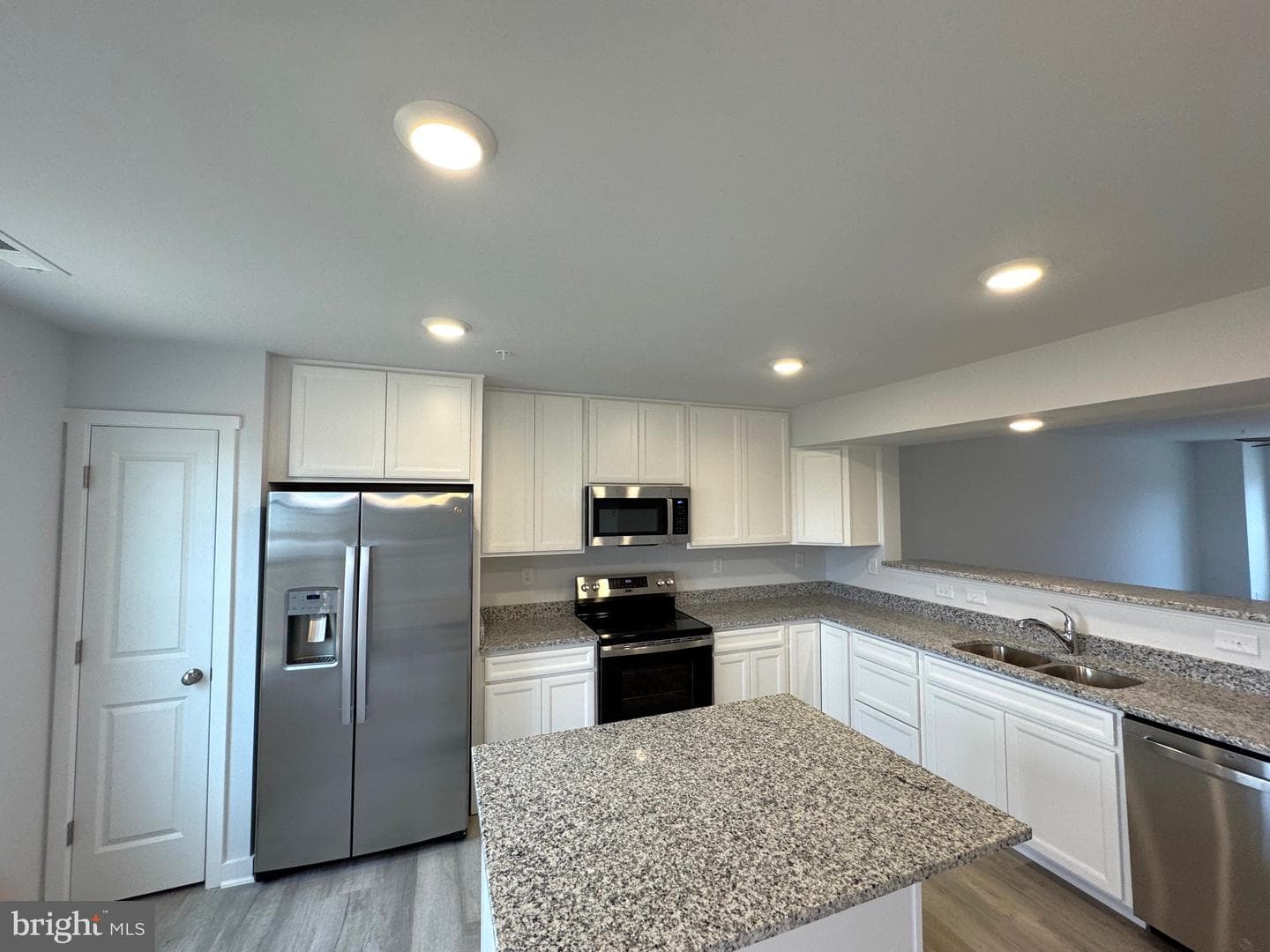 160 Olga Drive photo 4