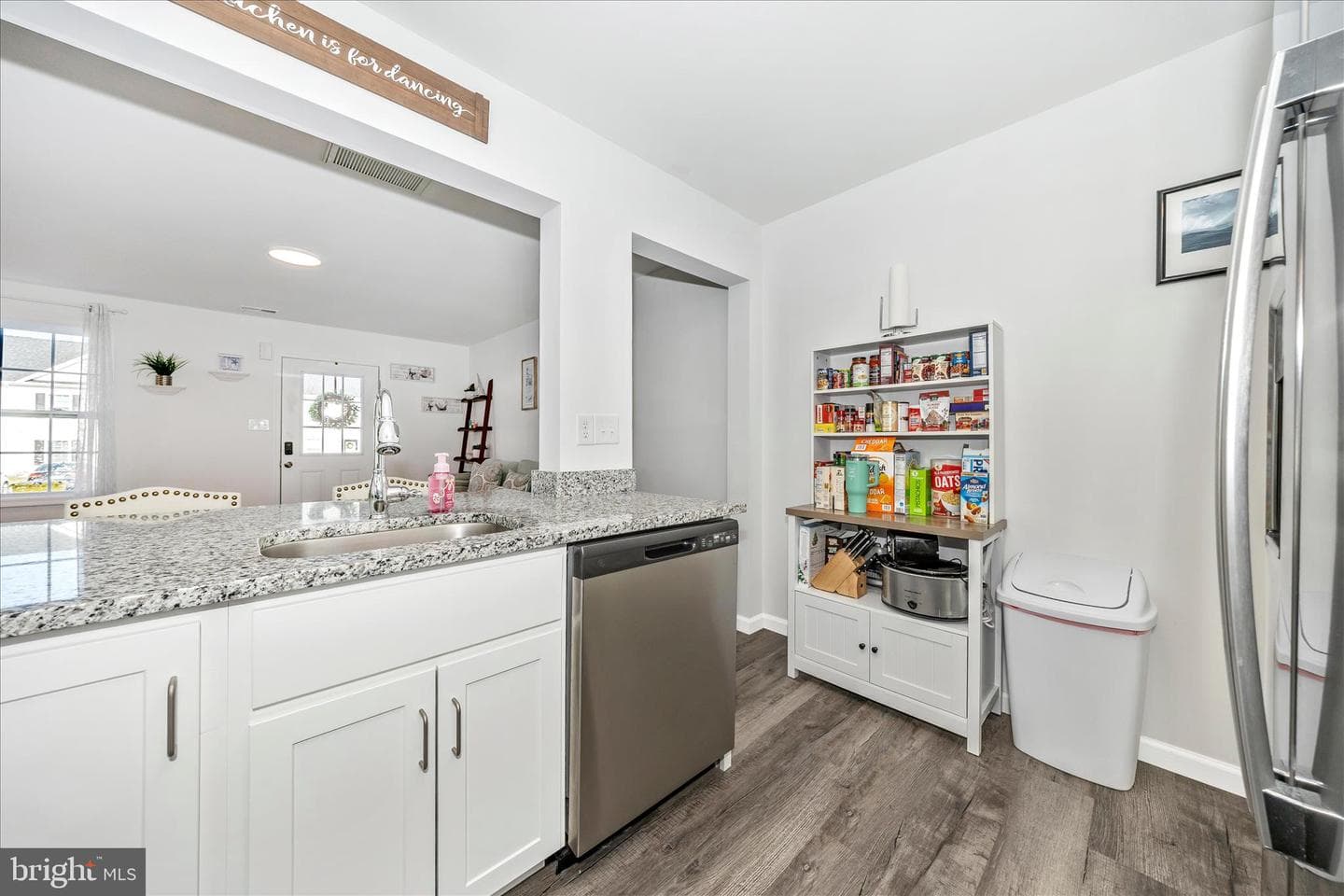 220 White Violet Way photo 11