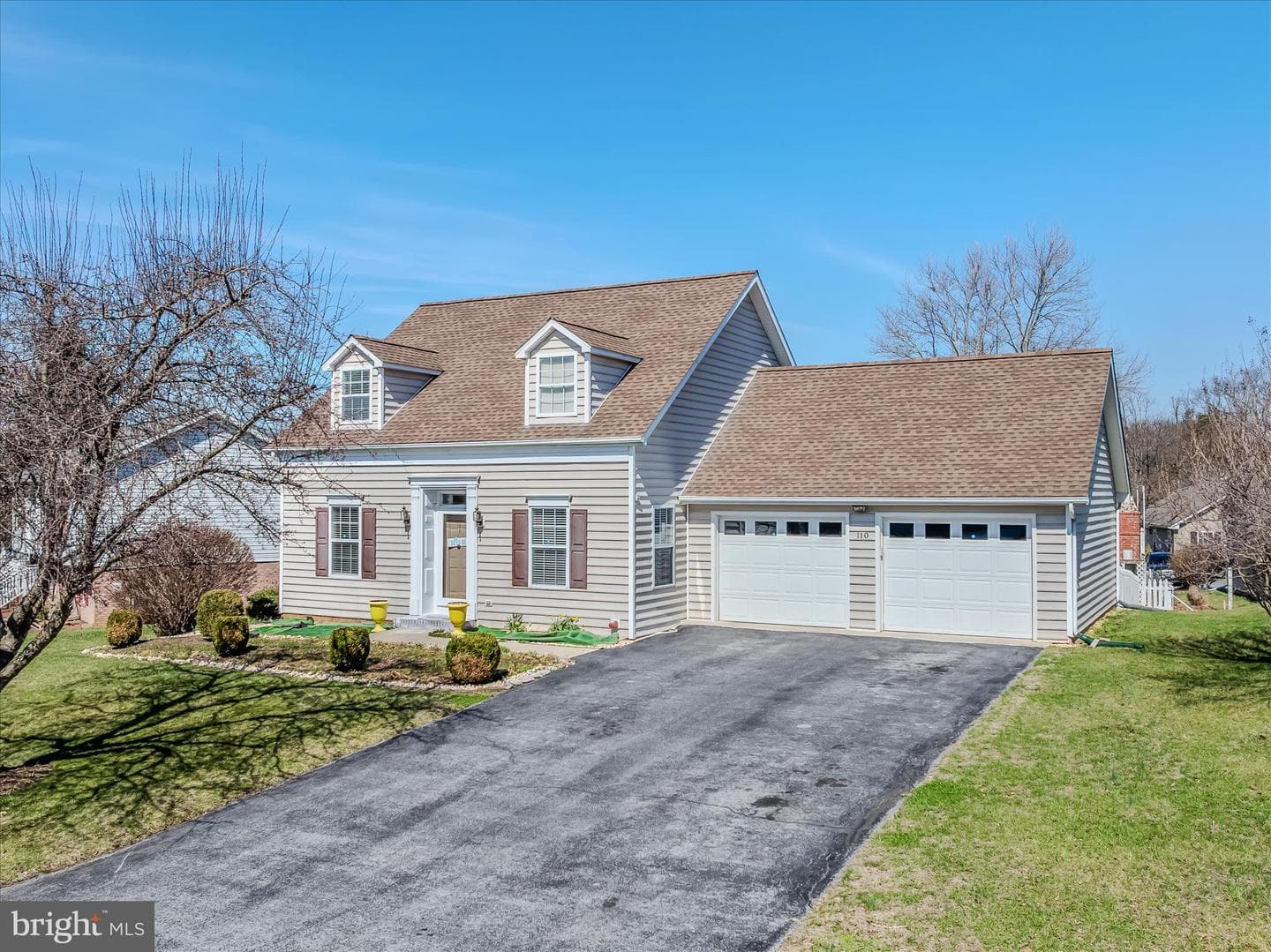 110 Artisan Way