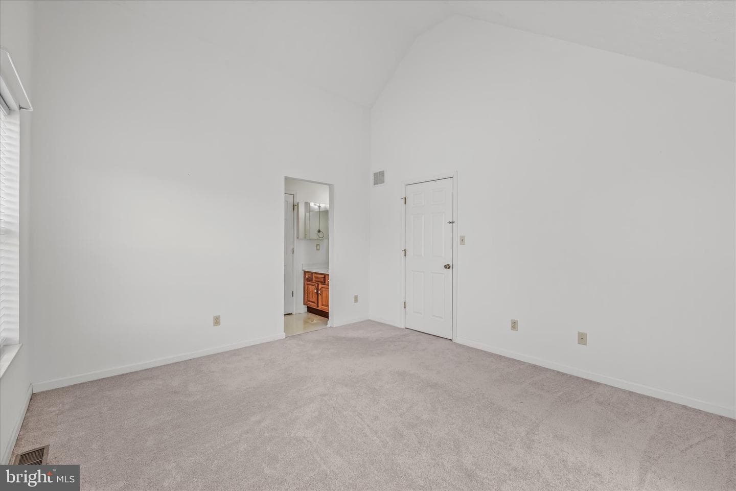 110 Artisan Way photo 25