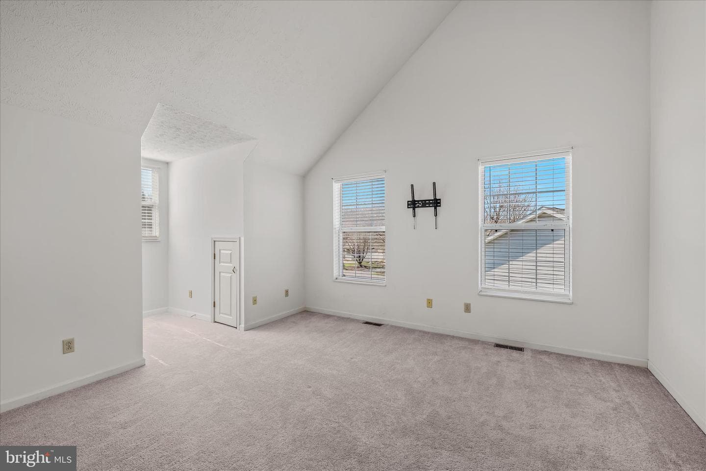 110 Artisan Way photo 26